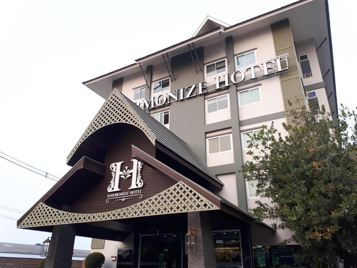 Harmonize Hotel Chiang Mai Buitenkant foto