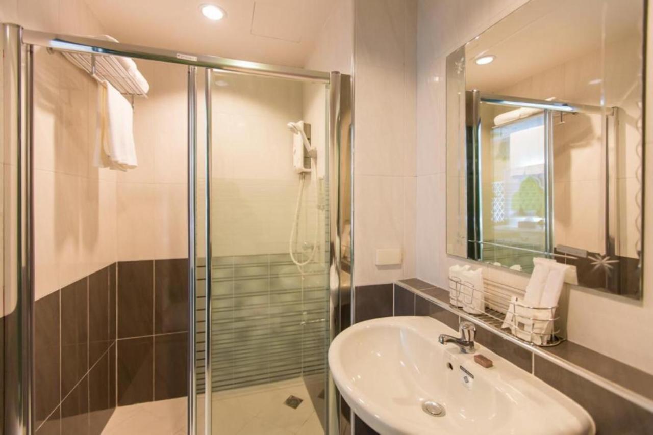 Harmonize Hotel Chiang Mai Buitenkant foto
